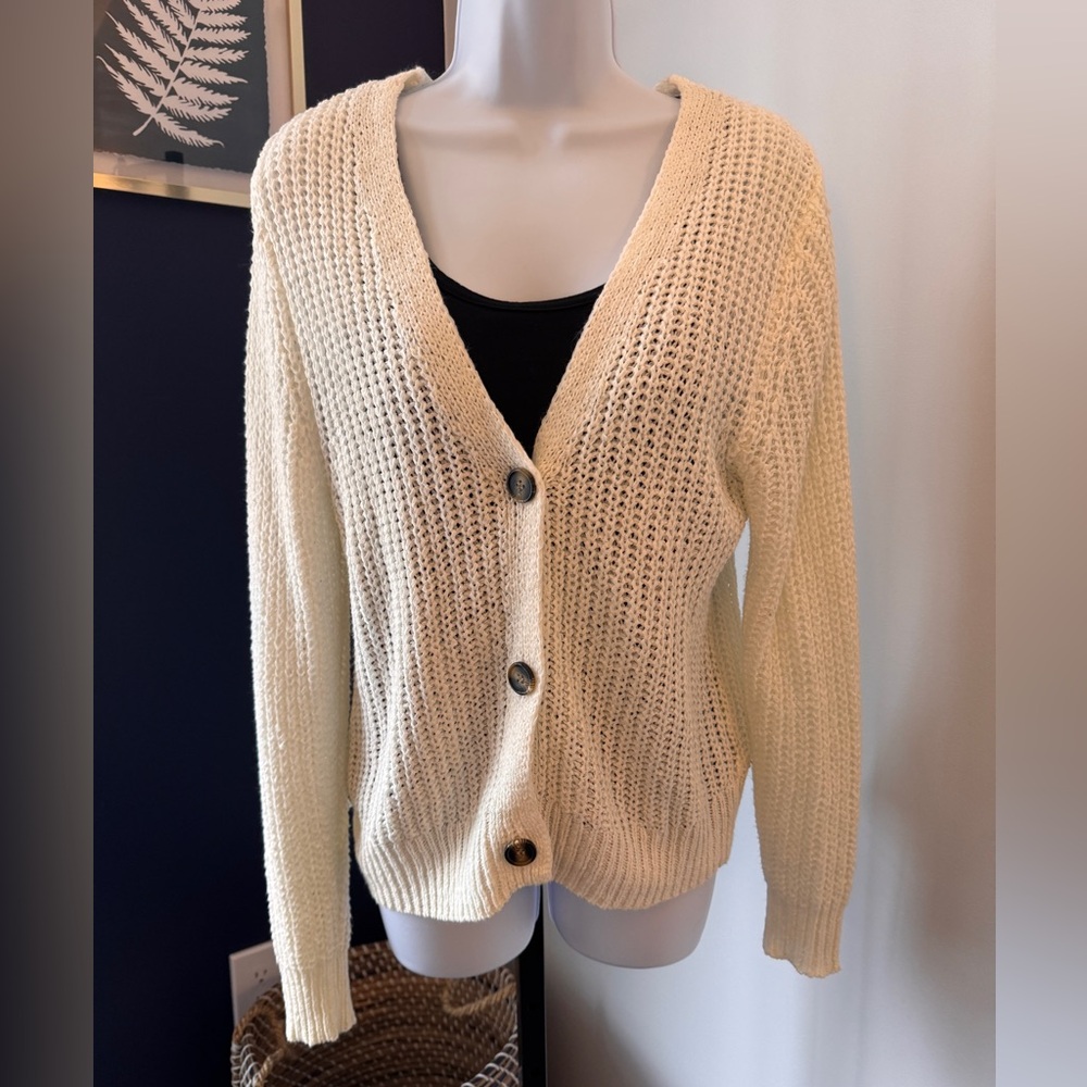 NWOT C & C California open weave over-sized cardigan in ivory. Size Small